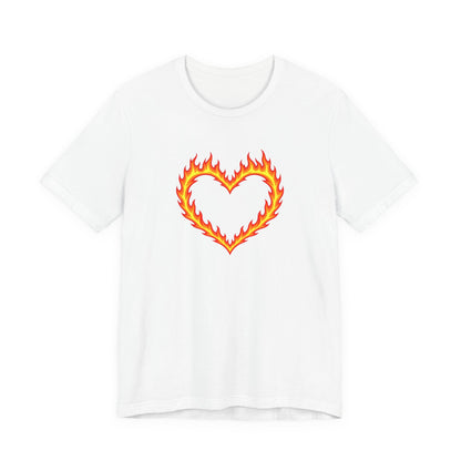 Flammendes Herz T-Shirt | Grafik Tee mit Feuerherz