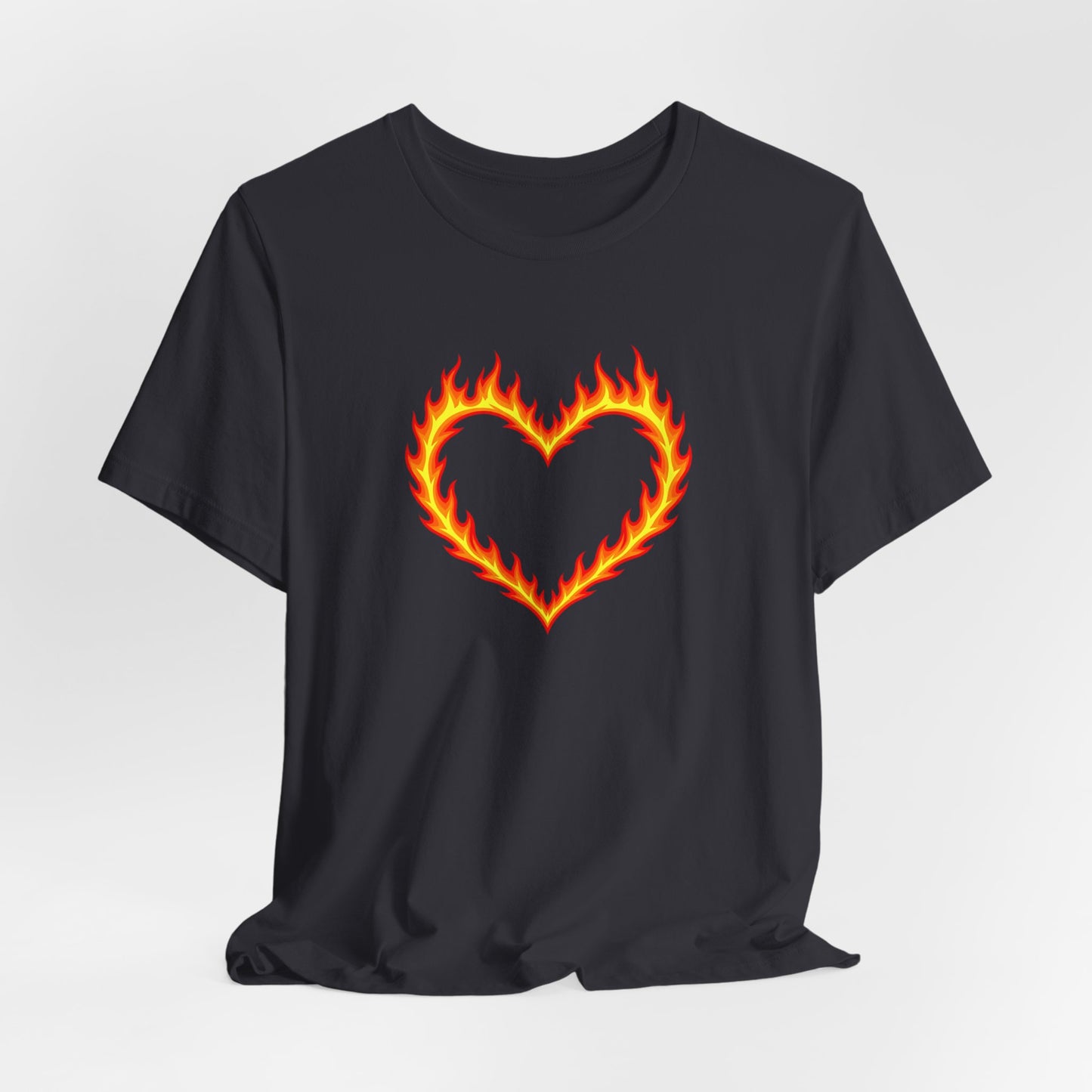 Flammendes Herz T-Shirt | Grafik Tee mit Feuerherz